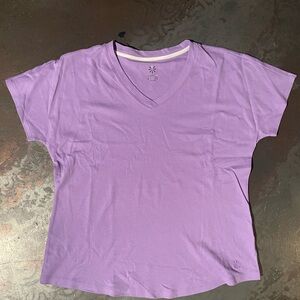 Isaac Mizrahi Lavender V-Neck Short Sleeve Tee